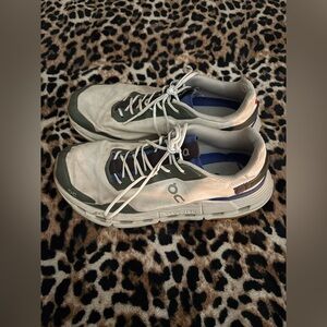 On Cloud Men’s Running CLOUDTEC size 9.5